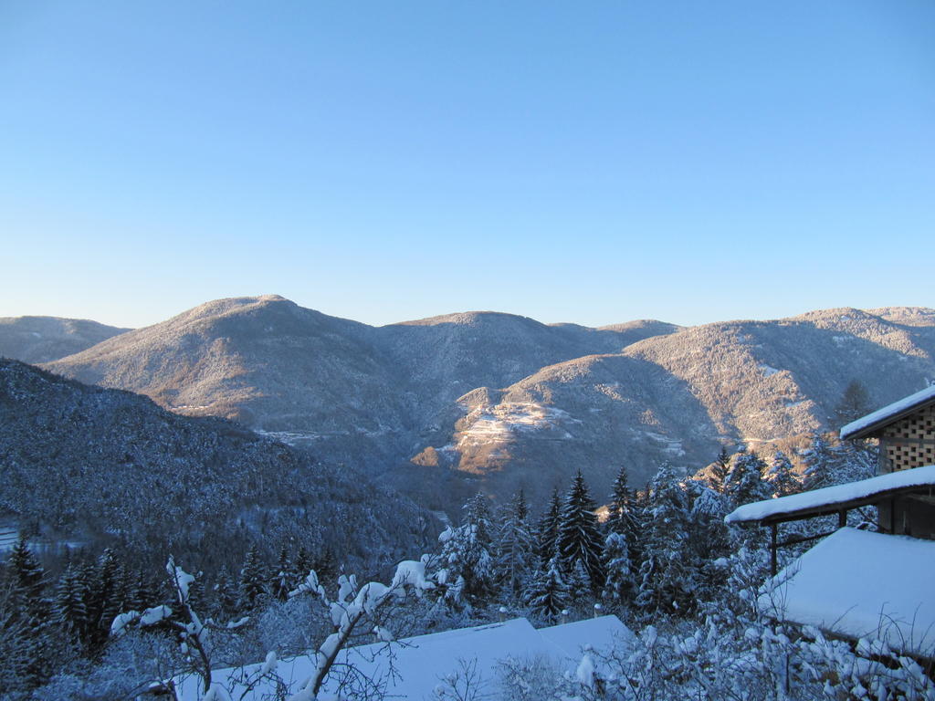 Maso Sveseri Montesover Buitenkant foto