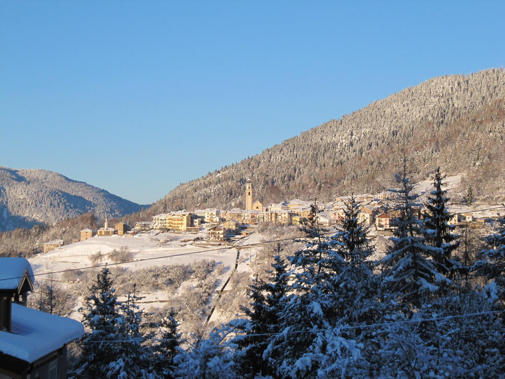 Maso Sveseri Montesover Buitenkant foto