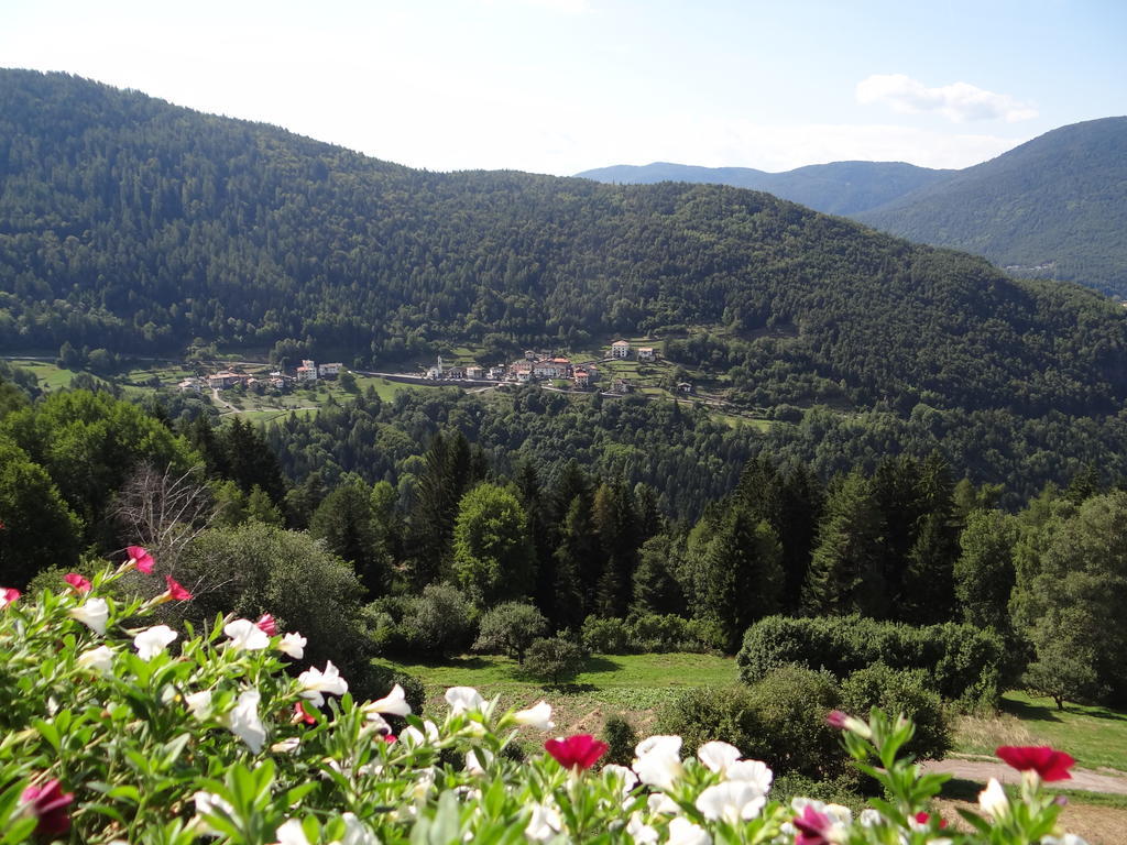 Maso Sveseri Montesover Buitenkant foto