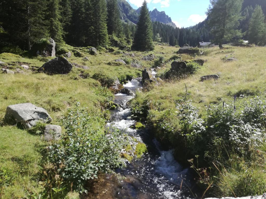 Maso Sveseri Montesover Buitenkant foto