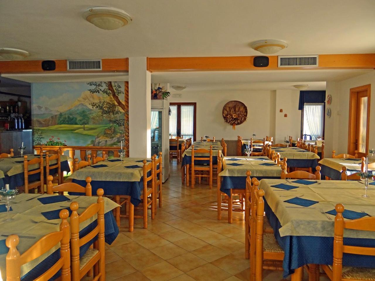 Maso Sveseri Montesover Buitenkant foto